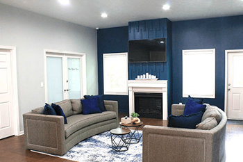 Clubhouse (available to residents for parties)