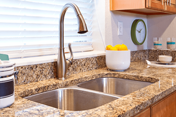 Undermount sinks