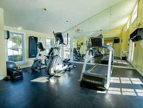 St. Louis apartment for rent - a gym with cardio equipment