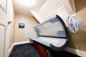 Private tanning bed