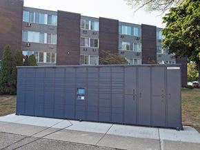 Saint Joseph apartment for rent - an amazon package hub in an apartment