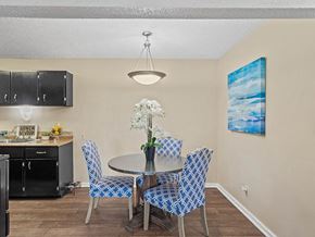 Grandview apartment for rent - kitchen and dining area in apartment
