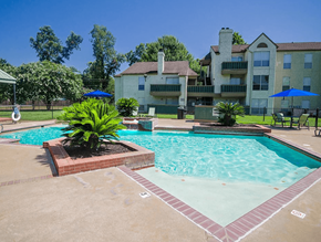 Alexandria apartment for rent - pool at Pecan Grove Apartments 