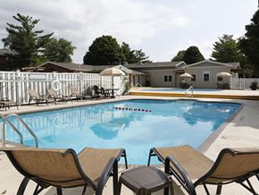 Bloomington apartment for rent - apartments in Bloomington IL with 2 swimming pools
