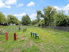 Toledo apartment for rent - pet friendly apartments with dog park