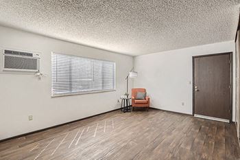 Mini blinds
