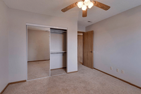 Derby apartment for rent - apartment bedroom with closet