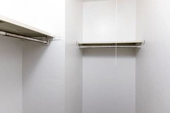 Big floor plans with full closet space