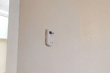 Electronic thermostat