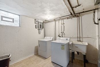 In-suite washer/dryer