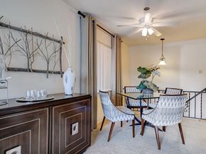 Affton townhouse for rent - dining area at the villages at general grant apartments