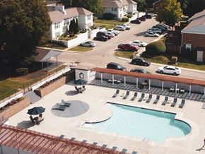 Kettering apartment for rent - swimming pool at Georgetown of Kettering Apartments