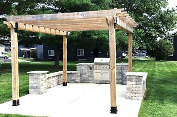 Picnic areas with grilling station