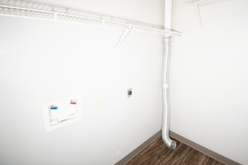 Washer/dryer connections
