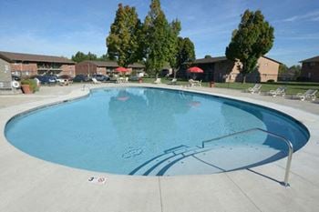 Sparkling swimming pool