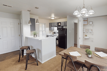 Breakfast bar and pantry
