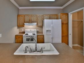 Terre Haute apartment for rent - Kitchen at Willow Crossings Apartments in Terre Haute