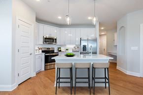 Myrtle Beach apartment for rent - Custom Modern White Kitchen with Island