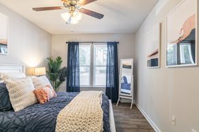 Wilmington apartment for rent - Spacious Bedrooms with Large Windows, Ceiling Fan and Walk-In Closets