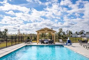 Lake Charles apartment for rent - the pool and gazebo at the resort at governors residence