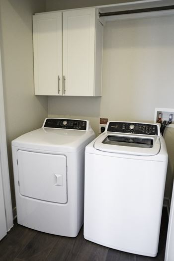 Full-size washers & dryers