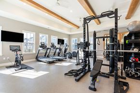 Summerville apartment for rent - the gym at 1861 muleshoe road