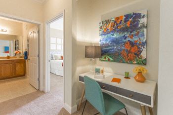 Study nook at hawthorne at the meadows