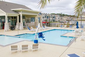 Denham Springs apartment for rent - Sparkling Swimming Pool at The Retreat at Juban in Denham Springs, LA