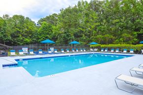 Hoover apartment for rent - Resort-Style Swimming Pool with Wi-Fi