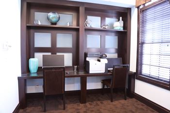 24 Hr business center