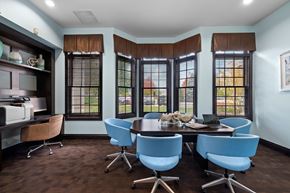 Oakbrook Terrace apartment for rent - Conference room with Business Center