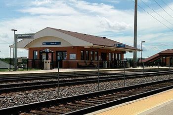 Minutes from i-88 and route 59 metra station