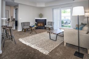 Etna apartment for rent - Turnberry Creek Living Room