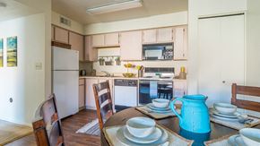 Tucson apartment for rent - Villas at Montebella spacious kitchen with plenty of cabinetry and dining area near