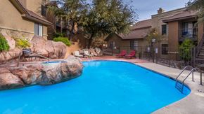 Tucson apartment for rent - Arboretum lounge by the pool View