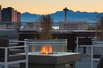 City, mountain & courtyard views*