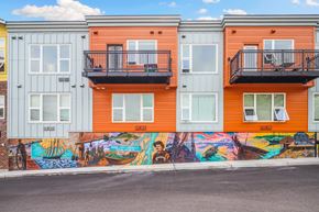 Poulsbo apartment for rent - exterior mural