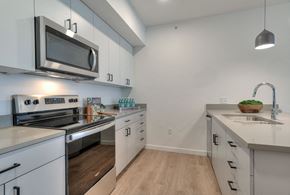 Bend apartment for rent - Outpost44_Model_303_Kitchen