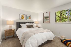 Kirkland apartment for rent - additional photo for property listing at chic digs with room to stretch out in the village 22 car