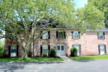 Amherst condo for rent - 4545 Chestnut Ridge Road #207A