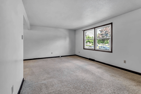 Amherst triplex for rent - 305/307 Kaymar Drive Duplex for Rent in Amherst, NY
