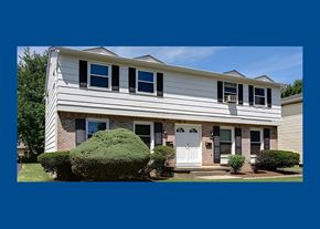 Williamsville triplex for rent - 76 North Maplemere