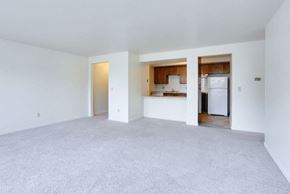 Kenmore apartment for rent - Berkley Manor Apartments – Breakfast Bar - Eat-In Kitchen - Appliances Included – Ask for a Tour - Pet Friendly