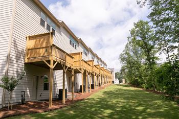 Expansive balcony