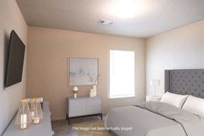 Tuscaloosa apartment for rent - Bedroom with lots of natural lighting