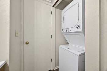 Washer/dryer or full-size connections in each home
