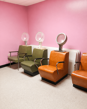 Meridian apartment for rent - Three chairs and two mirrors in a room.