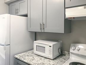 Omaha apartment for rent - Kitchen space