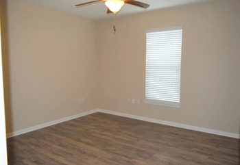Vinyl flooring
