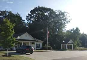 Tupelo townhouse for rent - a house with a car parked in front of it